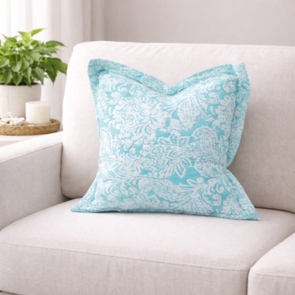 Yarra cushion Prefilled