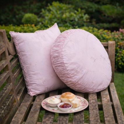Moss Puff Round cushion