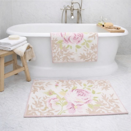 Rose Petal Bath Mat