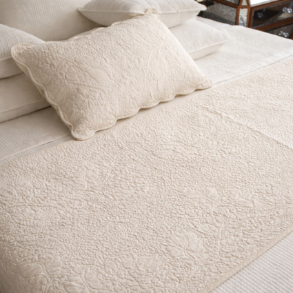 Ella Ivory Bedrunner