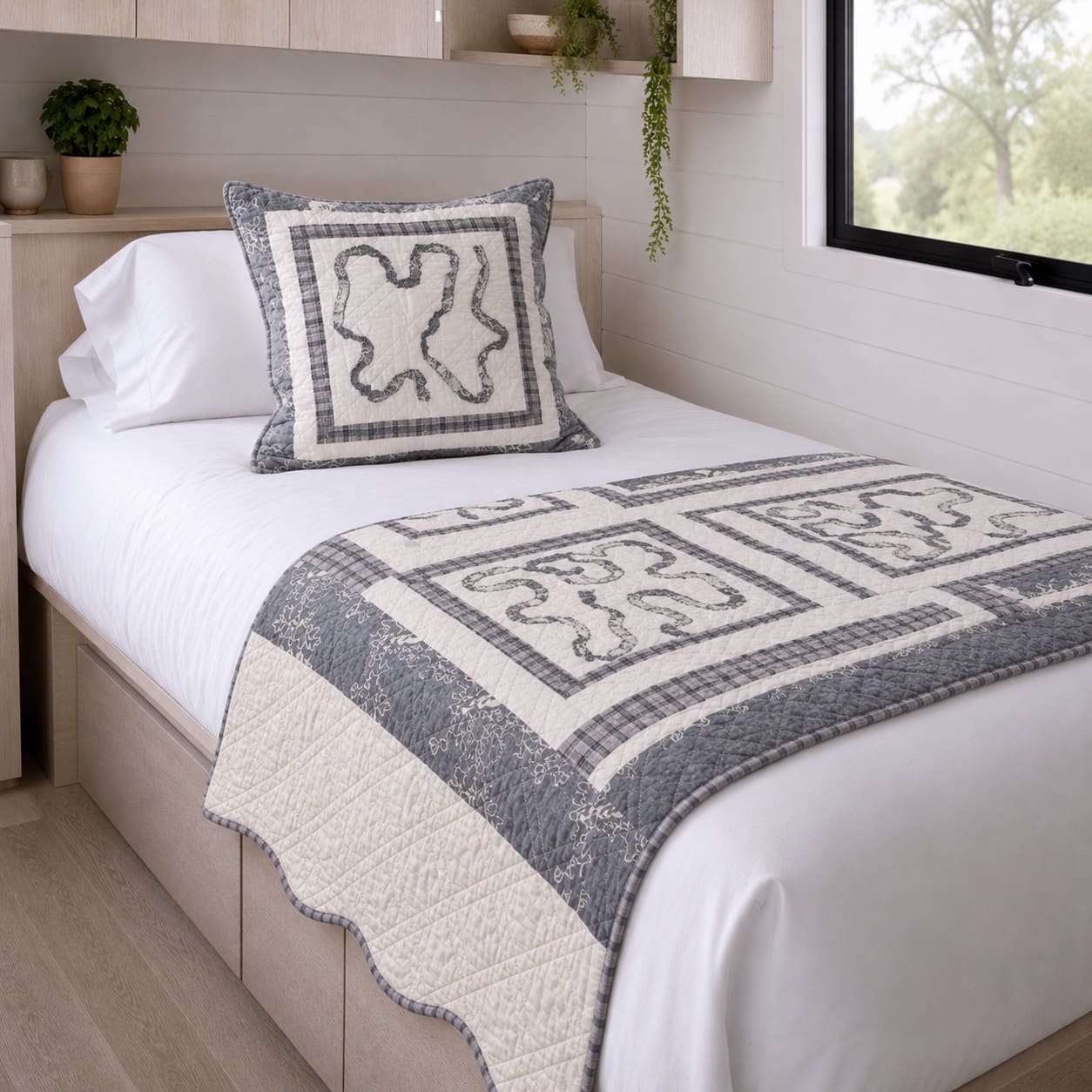 Farmhouse bed throw set